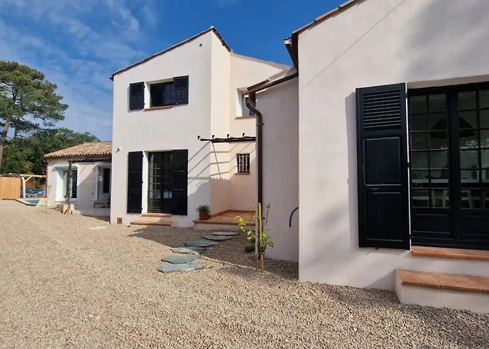 L'abri Cotier On St Cyprien Lecci