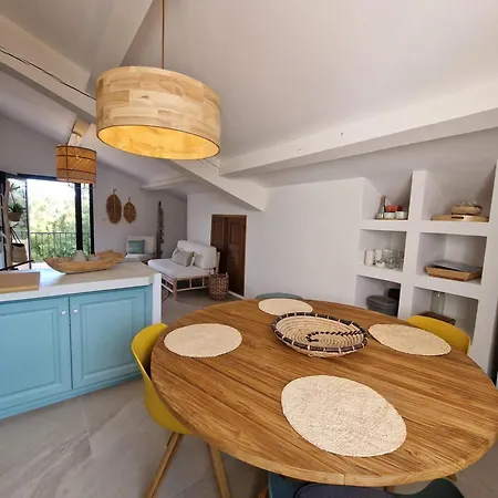 L'abri Cotier On St Cyprien Holiday home Lecci