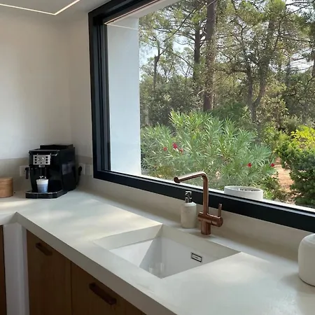 Holiday home L'abri Cotier On St Cyprien Lecci