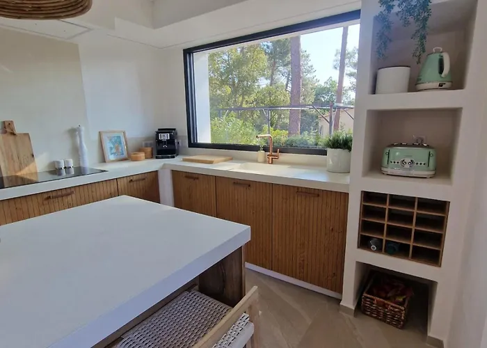 Holiday home L'abri Cotier On St Cyprien *