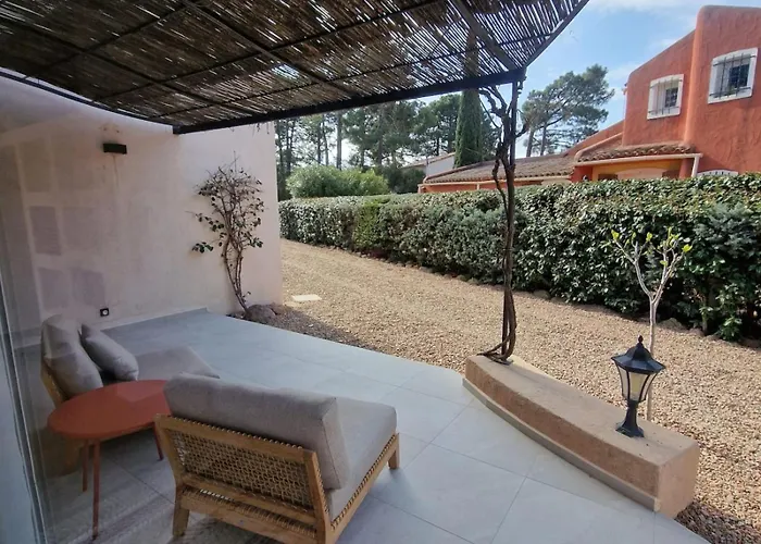 L'abri Cotier On St Cyprien Lecci